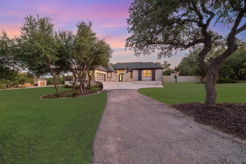 Unit for sale at 301 Saddlehorn DR, Dripping Springs, TX 78620