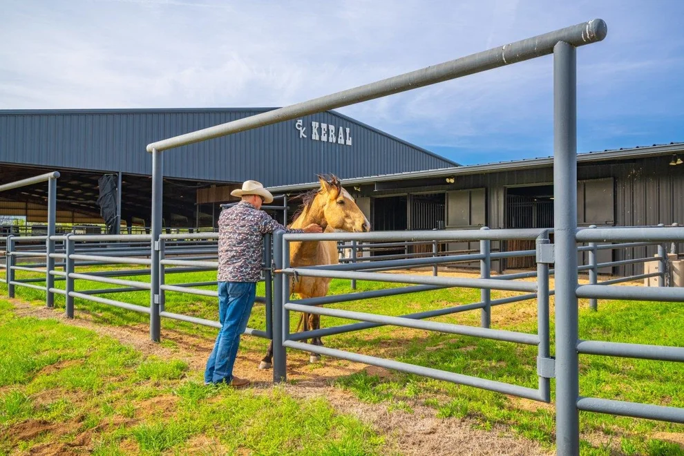 Unit for sale at 3019 S Highway 16, Llano, TX 78643