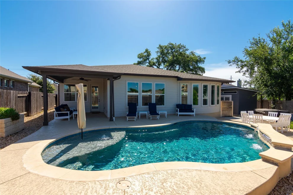 Unit for sale at 121 Split Oak DR, Cedar Park, TX 78613
