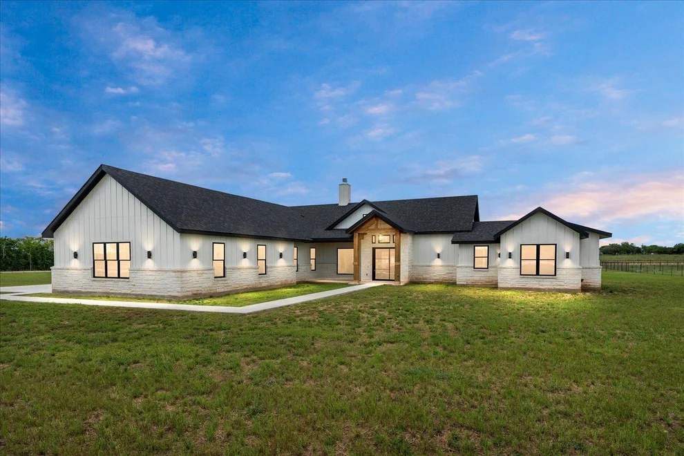 Unit for sale at 1754 County Road 146 RD, Georgetown, TX 78633