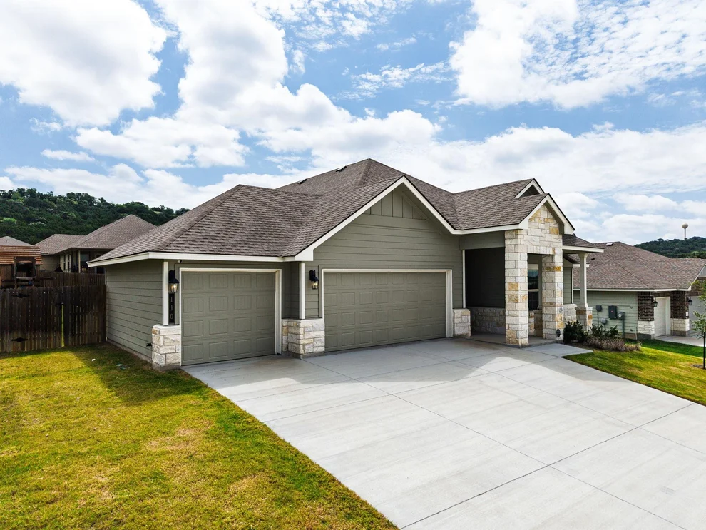 Unit for sale at 110 Ayla Marie DR, Copperas Cove, TX 76522