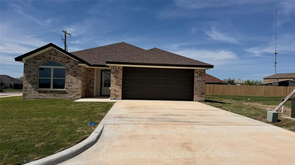 Unit for sale at 2005 Blackhawk LOOP, Belton, TX 76513
