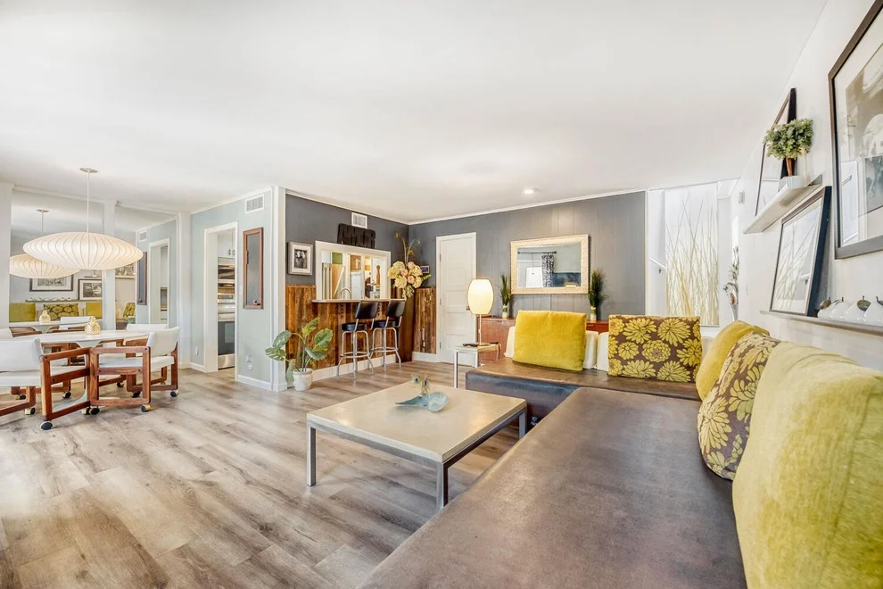 Unit for sale at 6718 Silvermine DR, Austin, TX 78736