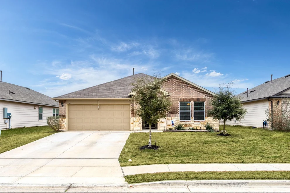 Unit for sale at 1441 Parkwood, Seguin, TX 78155