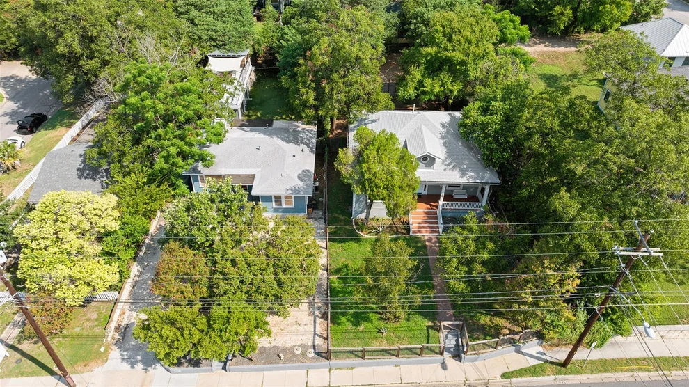 Unit for sale at 2102 E Martin Luther King Jr BLVD, Austin, TX 78702