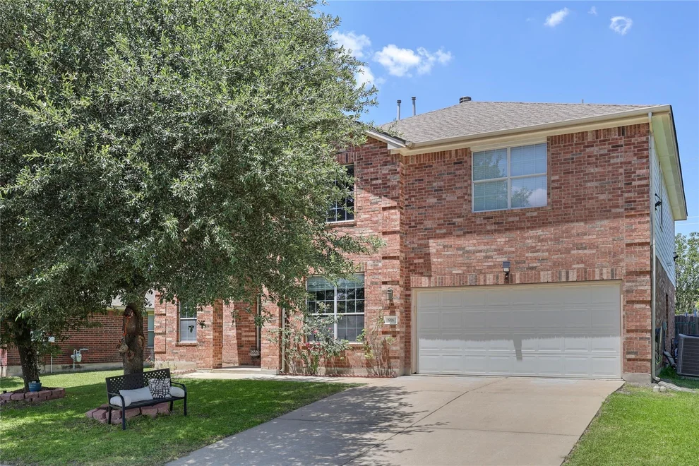 Unit for sale at 916 Abbeyglen Castle DR, Pflugerville, TX 78660