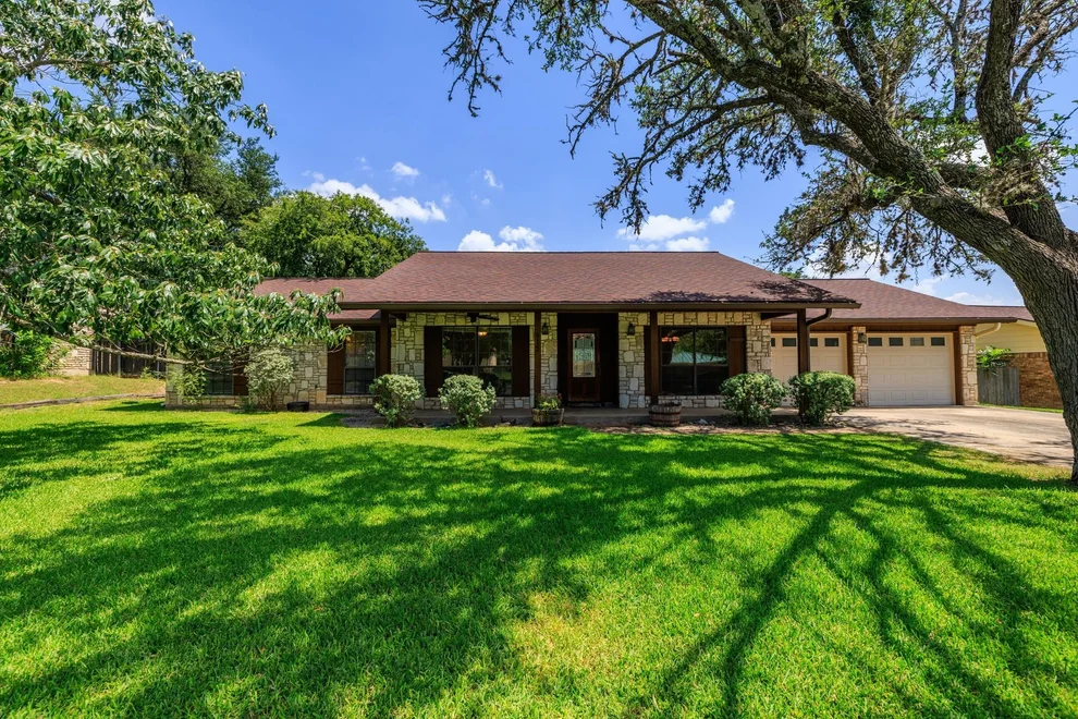 Unit for sale at 415 Meadow Ridge DR, Kerrville, TX 78028