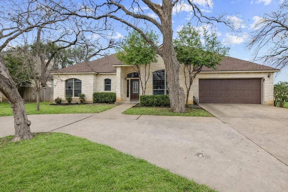 Unit for sale at 290 Turkey RUN, Meadowlakes, TX 78654
