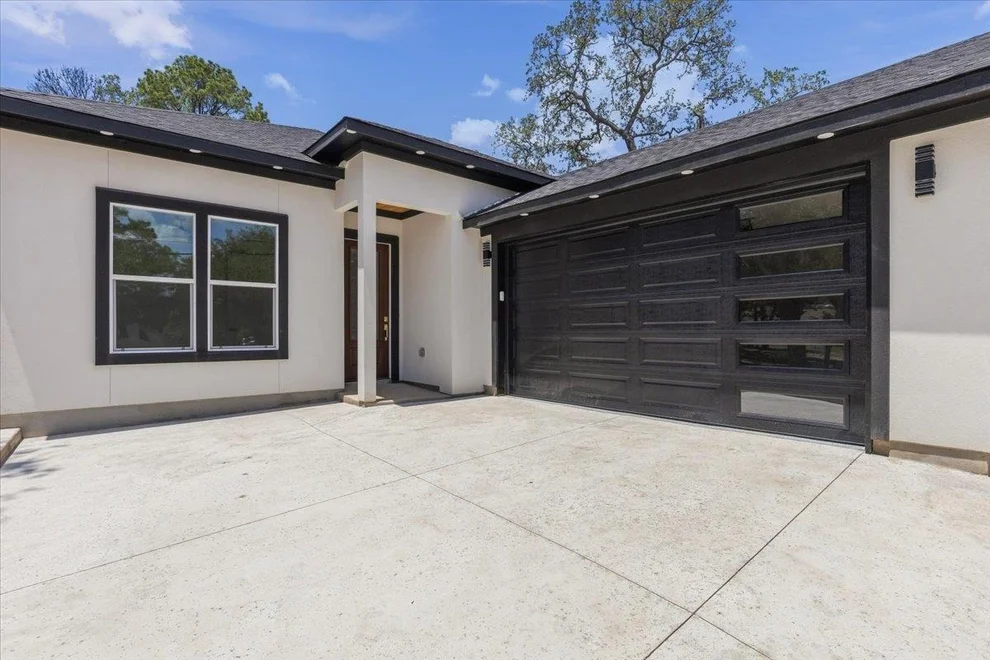 Unit for sale at 112 N Pohakea DR, Bastrop, TX 78602