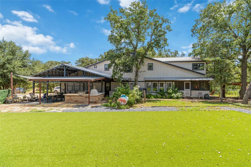 Unit for sale at 180 Ironstone RD, Smithville, TX 78957