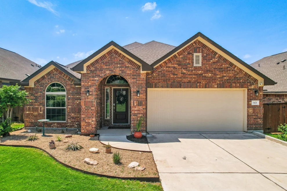 Unit for sale at 1421 Morning View RD, Georgetown, TX 78628