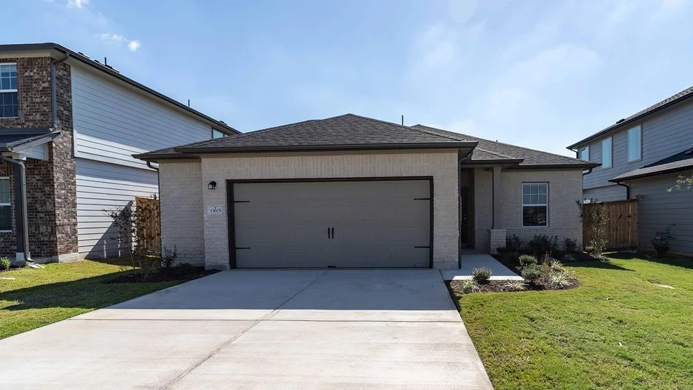 Unit for sale at 13605 Endless Narrow LN, Elgin, TX 78621