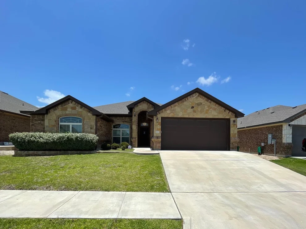 Unit for sale at 8213 Wellcrest DR, Killeen, TX 76542