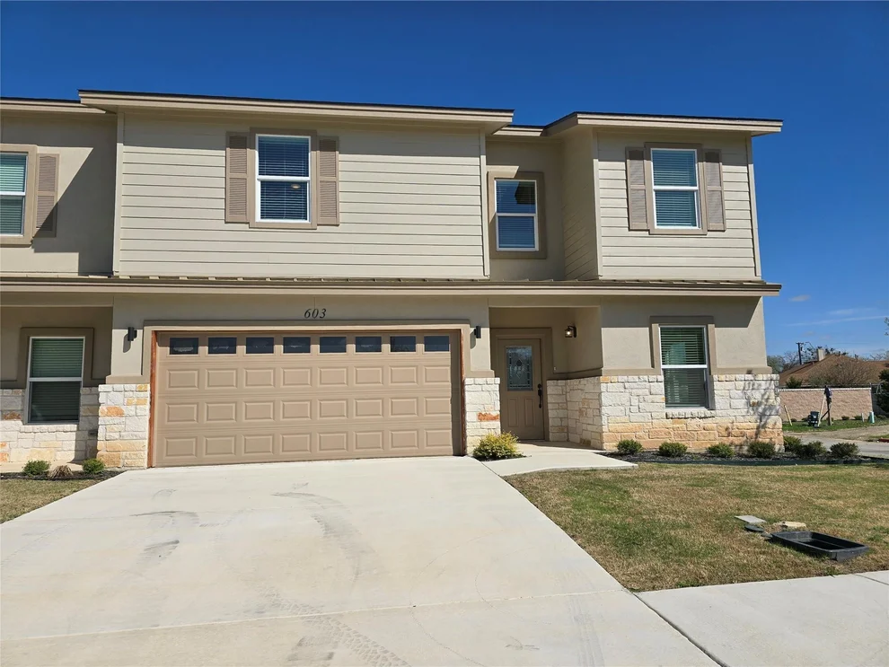 Unit for sale at 2105 Tiger TRL, Round Rock, TX 78665