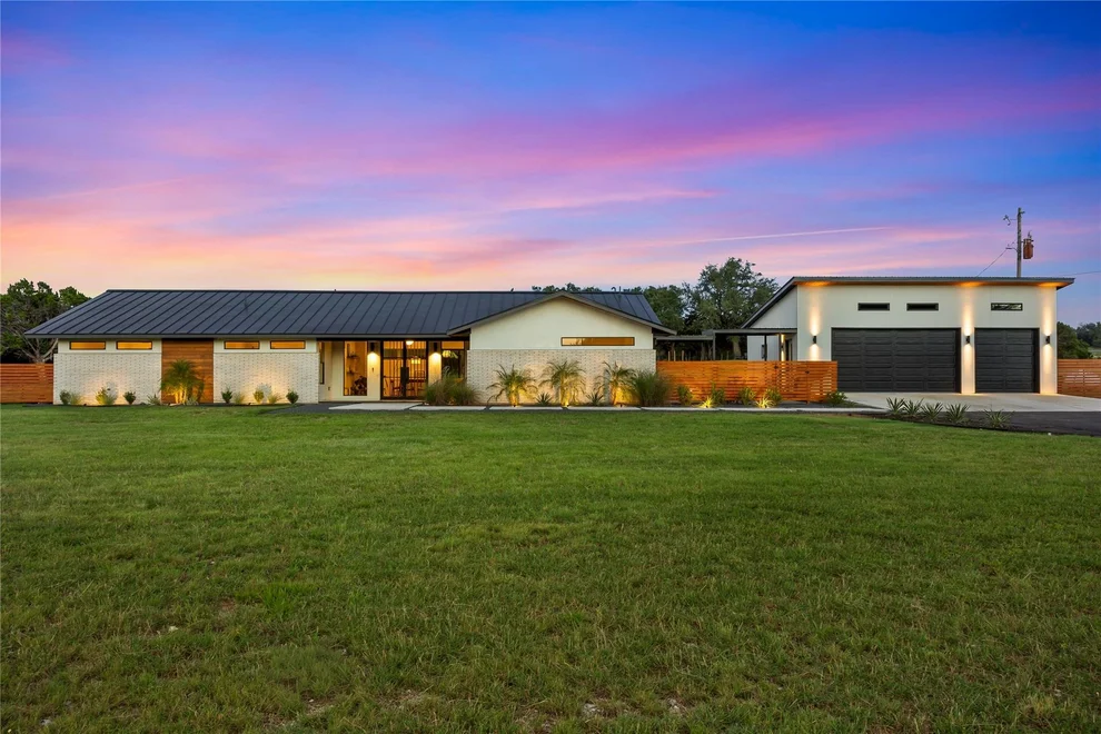 Unit for sale at 402 Rolling Hills RD, Liberty Hill, TX 78642
