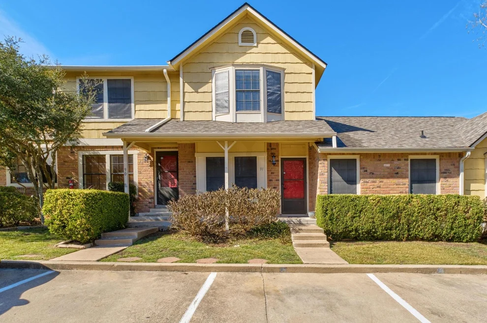 Unit for sale at 11901 Swearingen DR, Austin, TX 78758