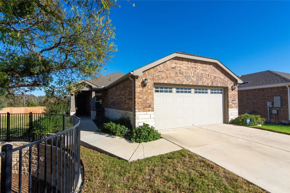 Unit for sale at 541 Rockport ST, Georgetown, TX 78633
