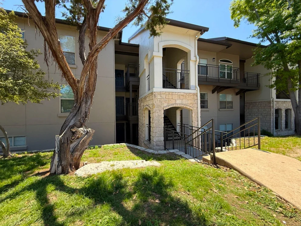 Unit for sale at 6000 Shepherd Mountain CV, Austin, TX 78730