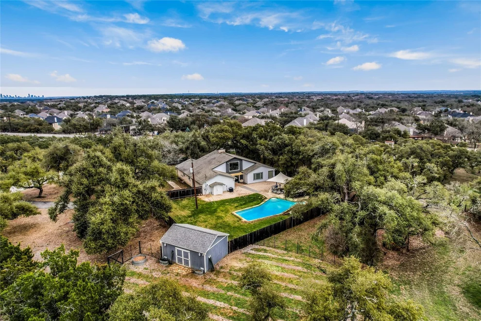 Unit for sale at 8301 Zyle RD, Austin, TX 78737