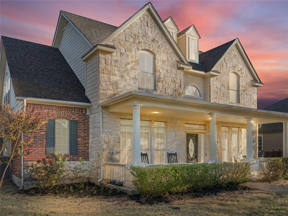 Unit for sale at 319 Greenside LN, Georgetown, TX 78633