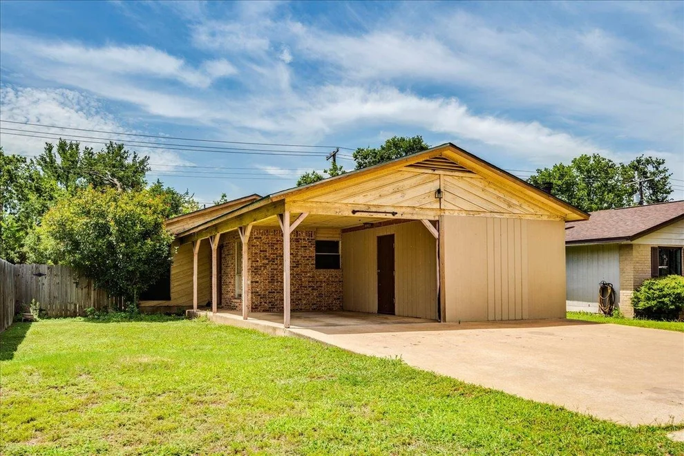 Unit for sale at 1605 Peachtree Valley DR, Round Rock, TX 78681
