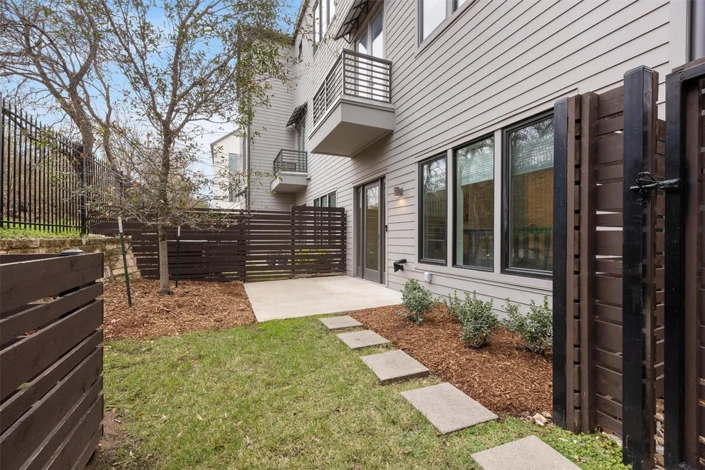Unit for sale at 3100 Menchaca RD, Austin, TX 78704