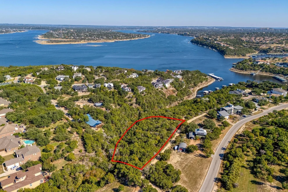 Unit for sale at 19512 Fisher LN, Spicewood, TX 78669