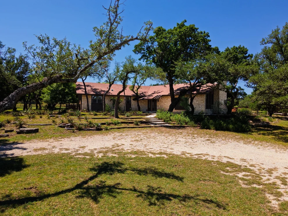 Unit for sale at 20 Sheppard LN, Lampasas, TX 76550