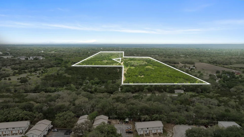 Unit for sale at 175 Eastwood LN, San Marcos, TX 78666