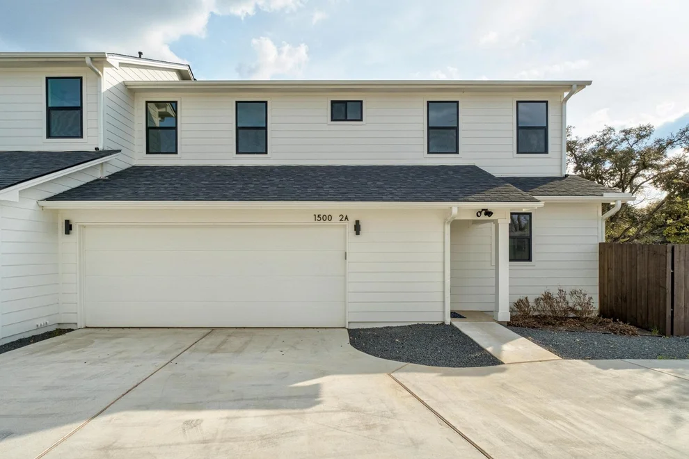 Unit for sale at 1500 Sylvan Glade, Austin, TX 78745