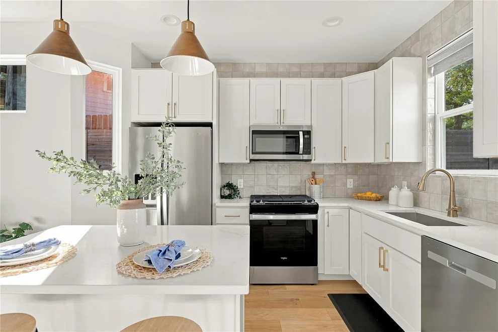 Unit for sale at 5506 Hudson ST, Austin, TX 78721