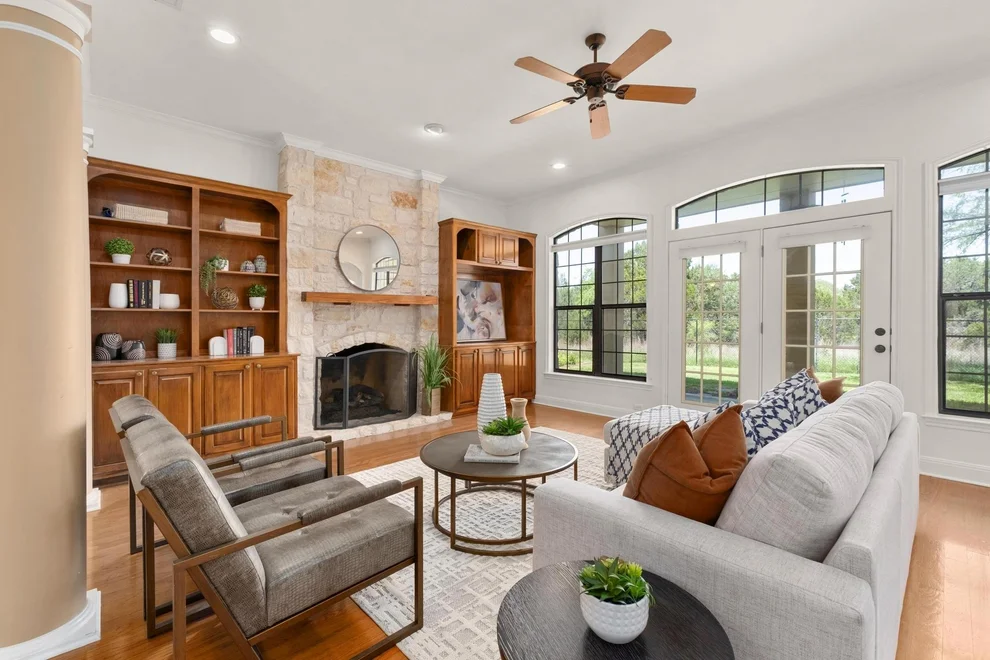 Unit for sale at 5220 Magdelena DR, Austin, TX 78735