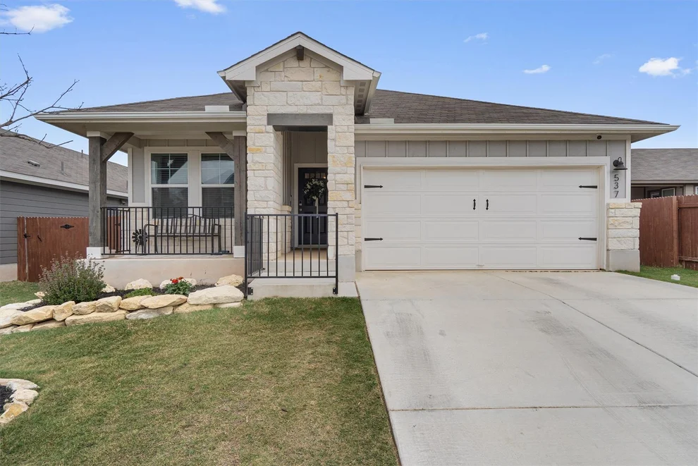 Unit for sale at 537 Loriner WAY, Liberty Hill, TX 78642