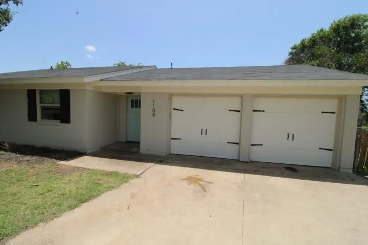 Unit for sale at 1109 W Lincoln Ave, Copperas Cove, TX 76522