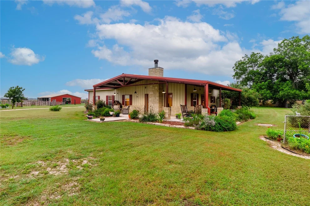 Unit for sale at 19499 Vilas RD, Holland, TX 76534