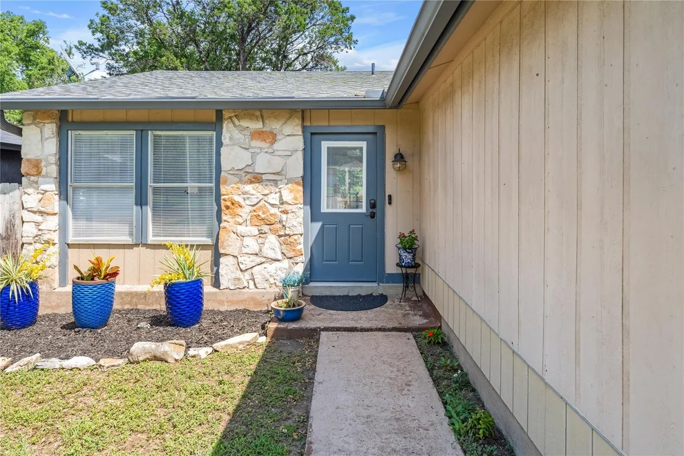 Unit for sale at 7801 Elderberry DR, Austin, TX 78745