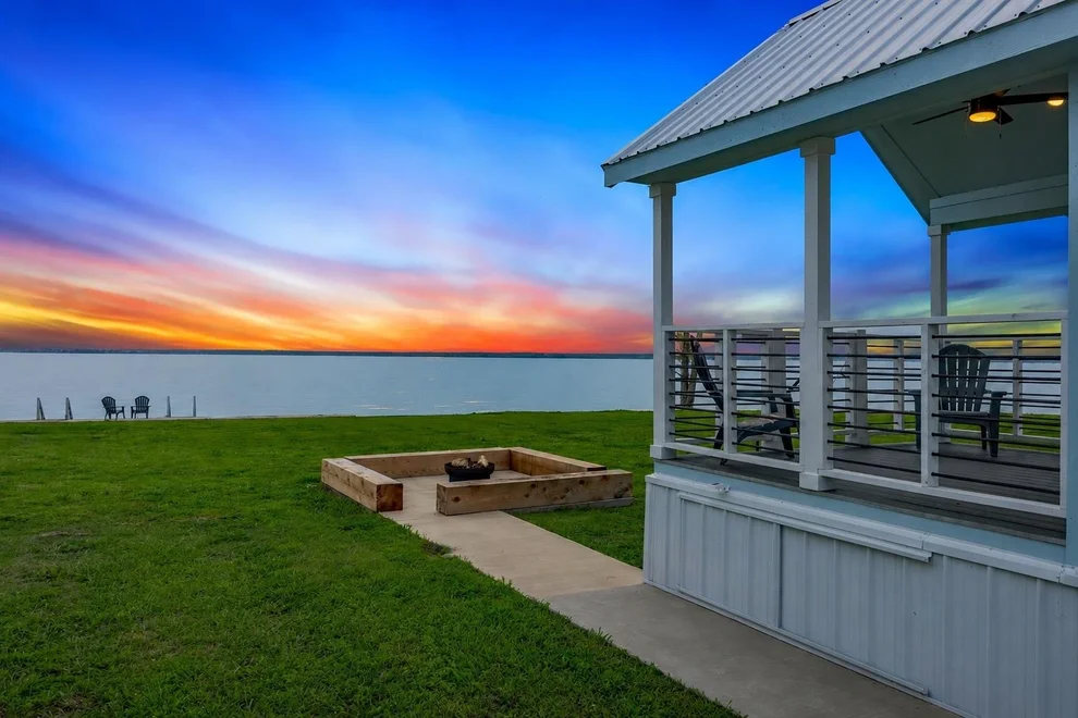 Unit for sale at 6448 Peninsula RD, Kerens, TX 75144