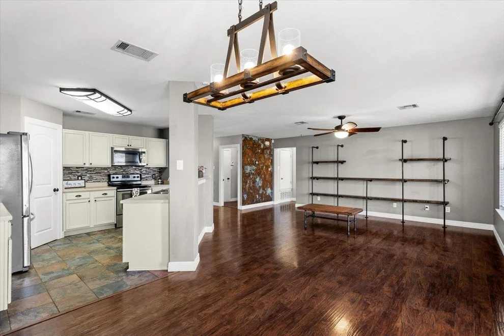 Unit for sale at 208 Rock Hound LN, Liberty Hill, TX 78642