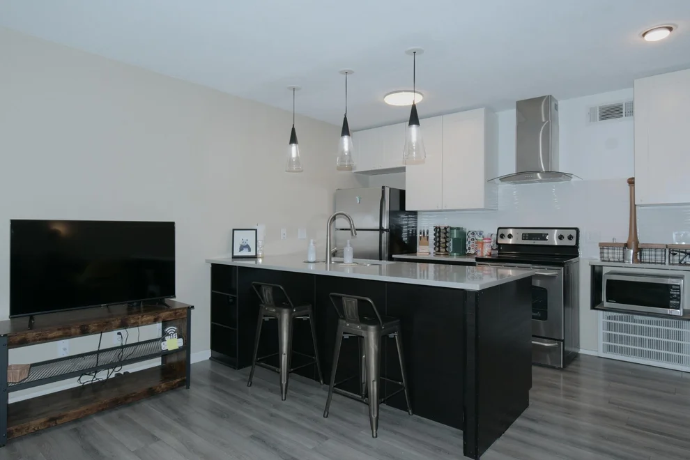 Unit for sale at 2302 East Side DR, Austin, TX 78704