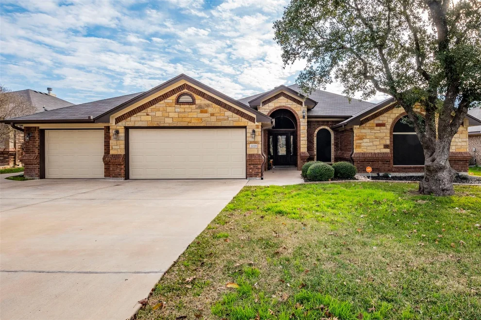 Unit for sale at 2029 Chinquapin LN, Harker Heights, TX 76548
