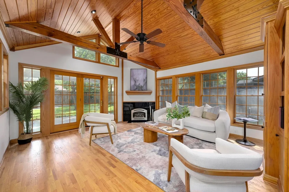 Unit for sale at 2710 Greenlawn PKWY, Austin, TX 78757