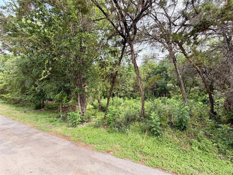 Unit for sale at 20900 Mohawk ST, Lago Vista, TX 78645