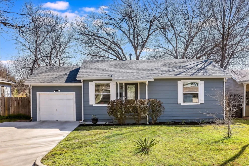 Unit for sale at 5707 Avenue G, Austin, TX 78752