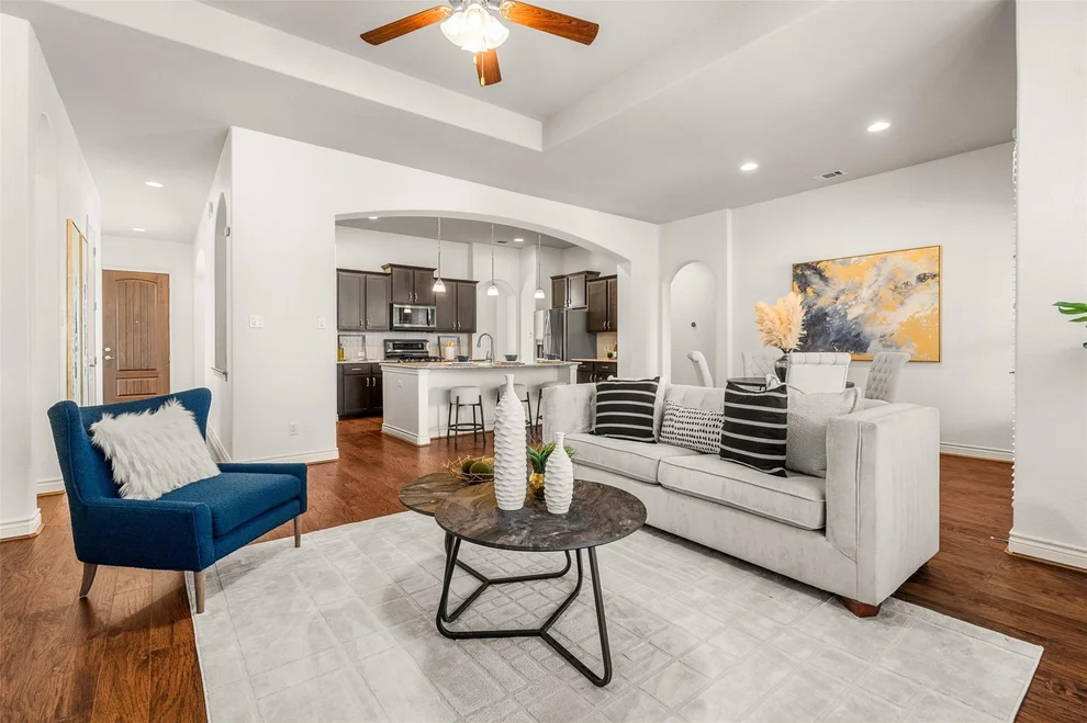 Unit for sale at 200 Lightcliff ST, Hutto, TX 78634