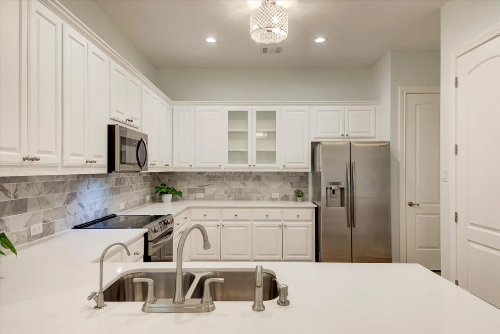 Unit for sale at 106 Rivalto Circle CIR, Lakeway, TX 78734