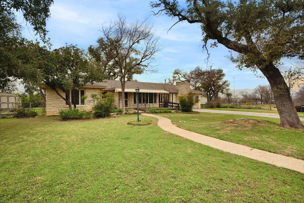 Unit for sale at 508 Lee ST N, Round Rock, TX 78664