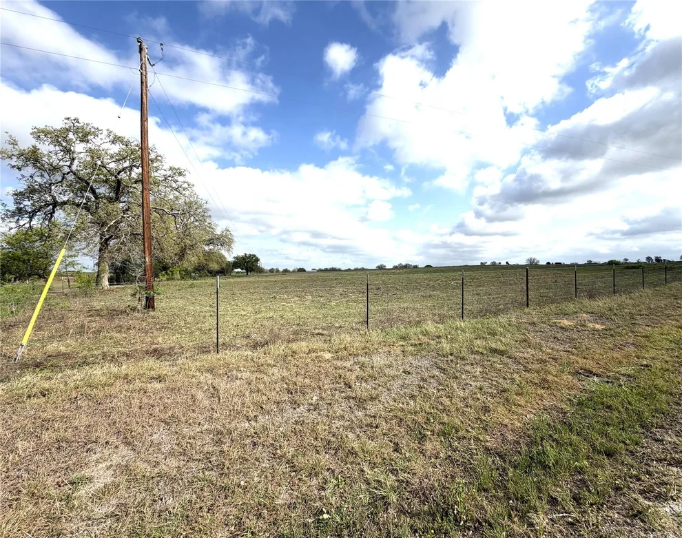 Unit for sale at 000 Old Kelley RD, Lockhart, TX 78644