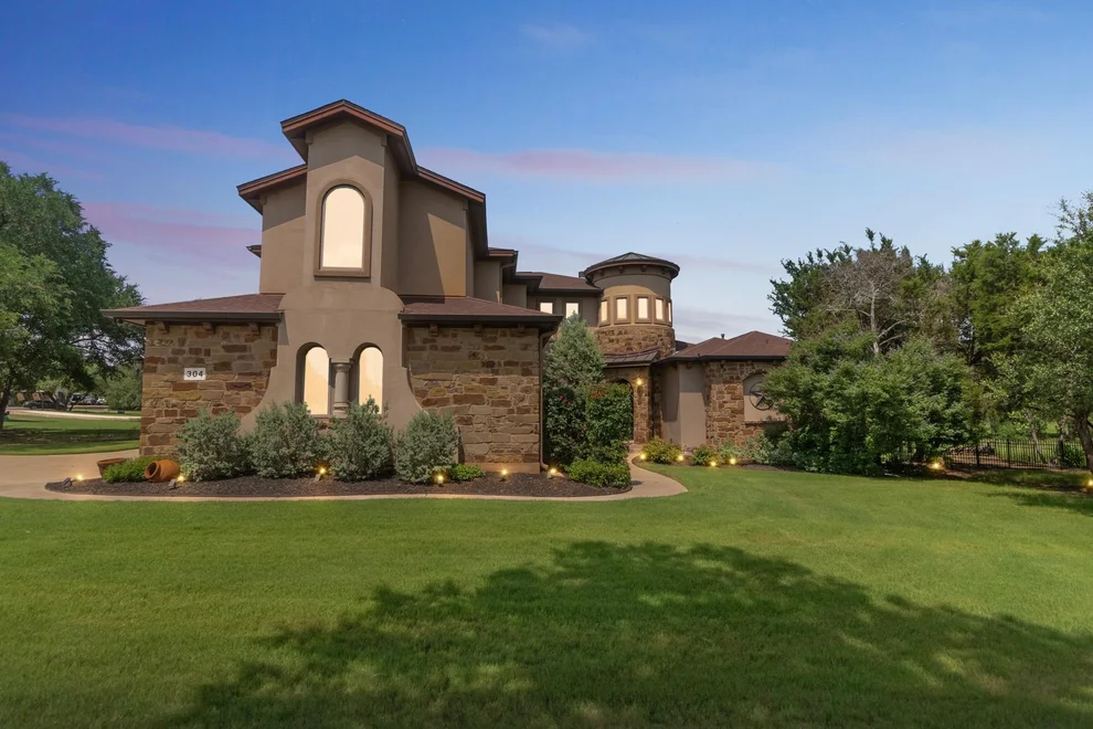 Unit for sale at 304 Pheasant Meadow, Liberty Hill, TX 78642