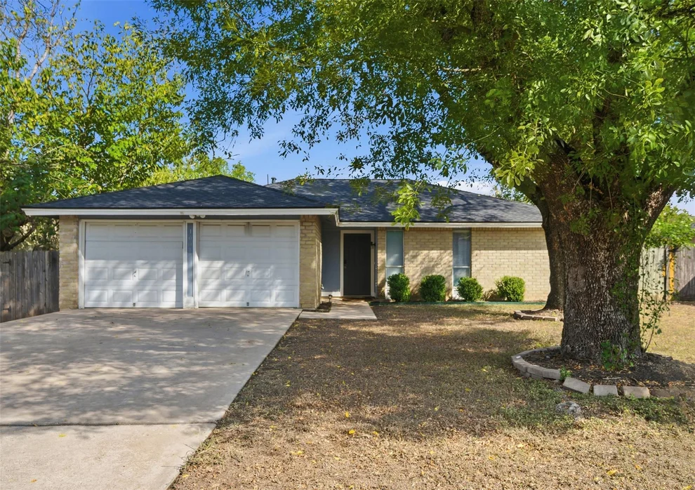 Unit for sale at 1601 Sagebrush DR, Round Rock, TX 78681