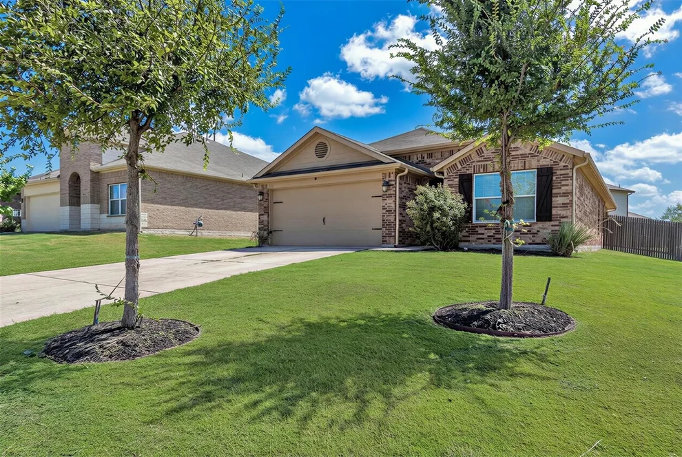 Unit for sale at 176 Dusky Thrush DR, Kyle, TX 78640